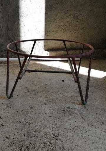 Base de maseta convencional que escurre el agua